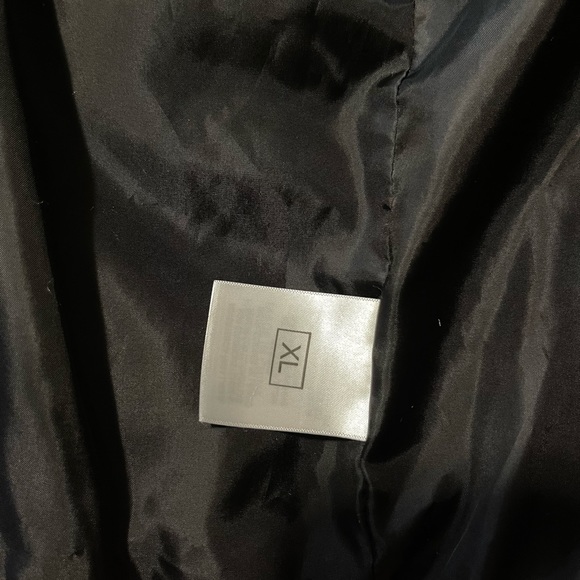 Jacket - Picture 3 of 4